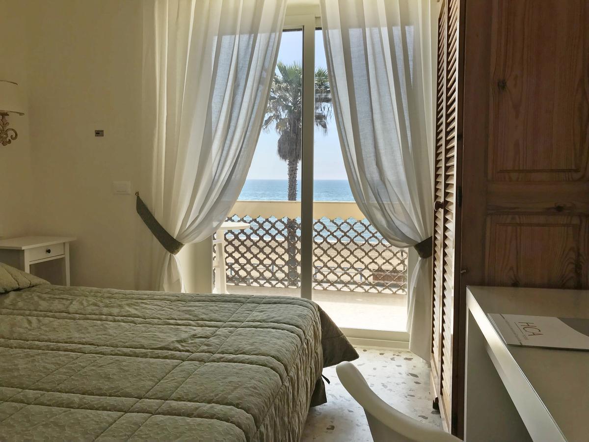 Villa Del Sole แตร์ราชินา ภายนอก รูปภาพ