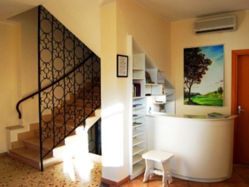 Villa Del Sole แตร์ราชินา ภายนอก รูปภาพ